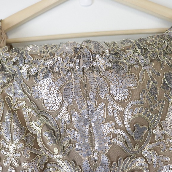 NWT Tadashi Shoji Mah Off-Shoulder Spiral Flounce Gown 8 Maxi Dress ATV19272L - Picture 7 of 11